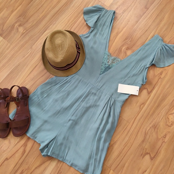 Tobi Dresses & Skirts - Tobi | Go Deep Romper Green | Host Pick